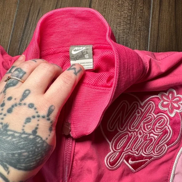 Nike Girl Full Zip Track Jacket Hot Pink Cute Athleisure Girls 6 - Picture 4 of 7